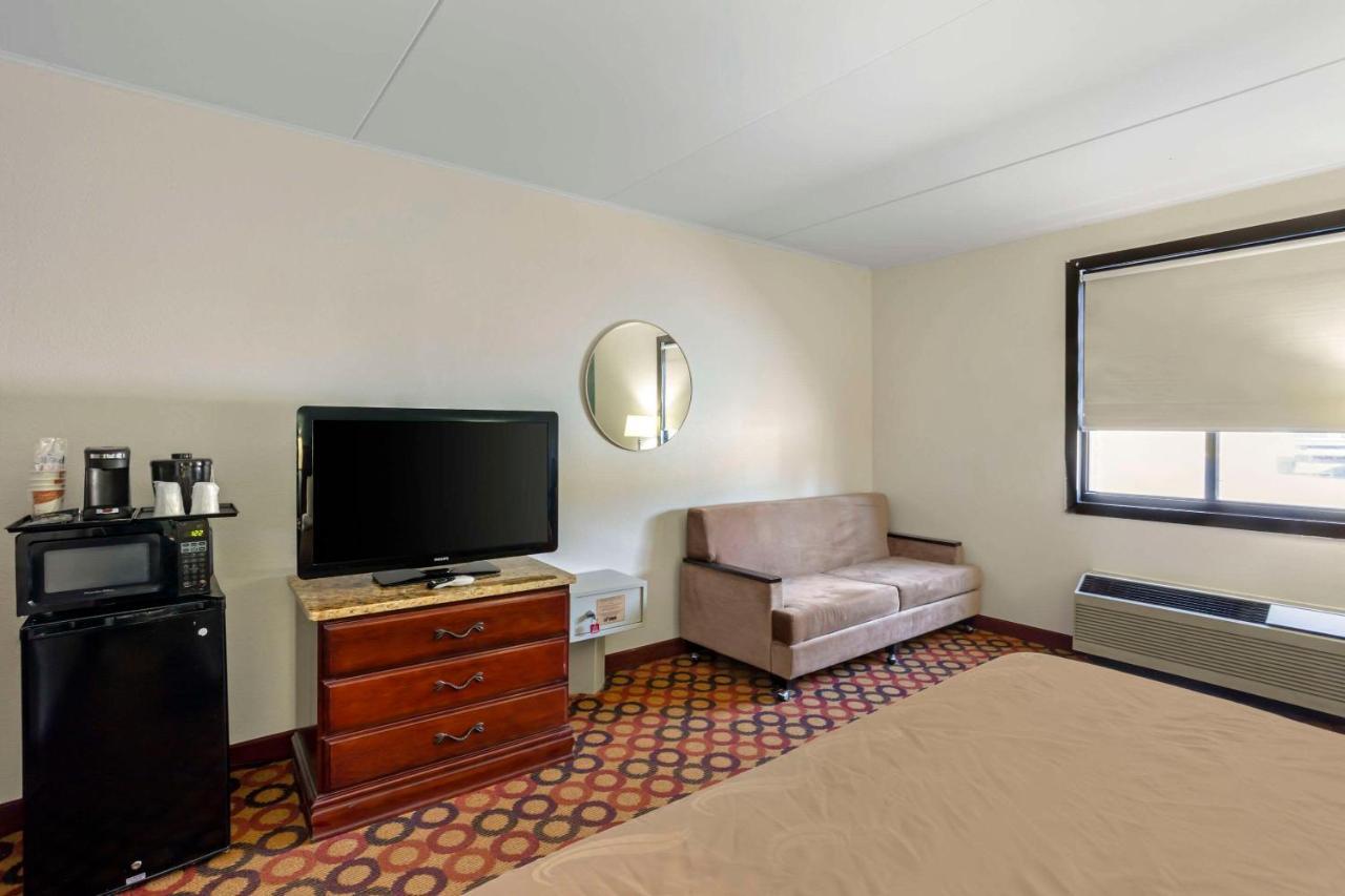 Quality Inn Enola - Harrisburg Zewnętrze zdjęcie