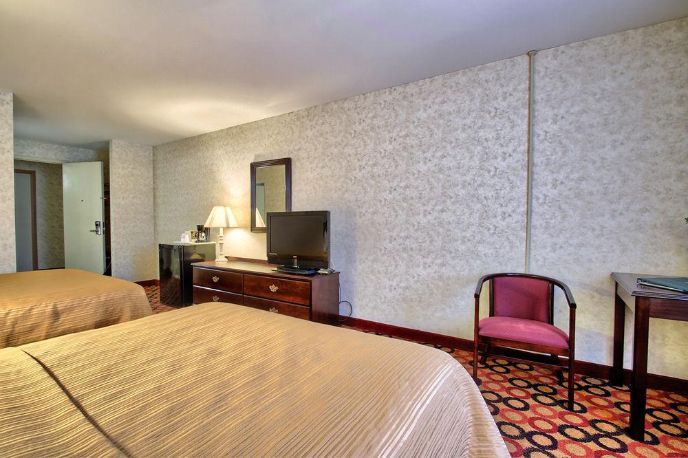 Quality Inn Enola - Harrisburg Zewnętrze zdjęcie