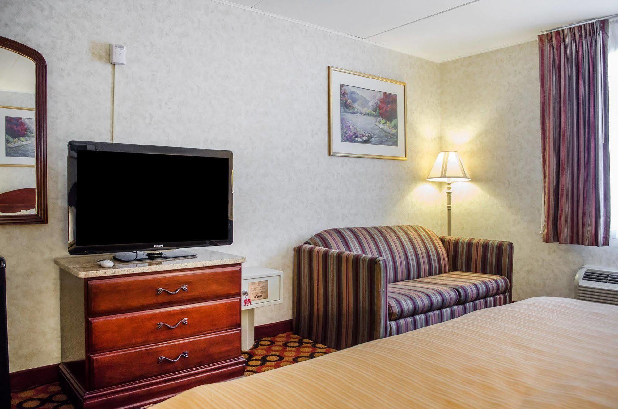 Quality Inn Enola - Harrisburg Zewnętrze zdjęcie