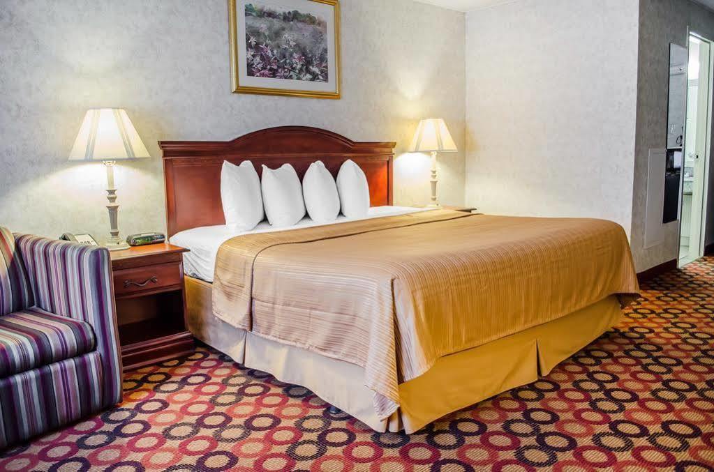 Quality Inn Enola - Harrisburg Zewnętrze zdjęcie